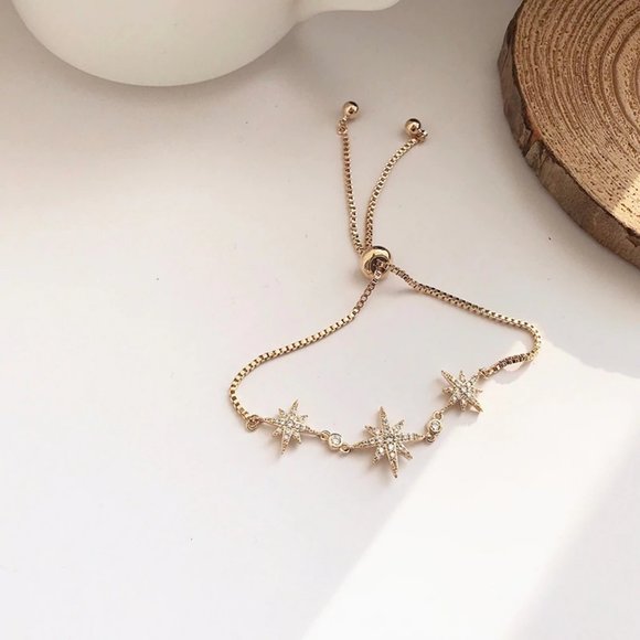 *NEW Yellow Gold Diamond Star Bracelet - Picture 5 of 12